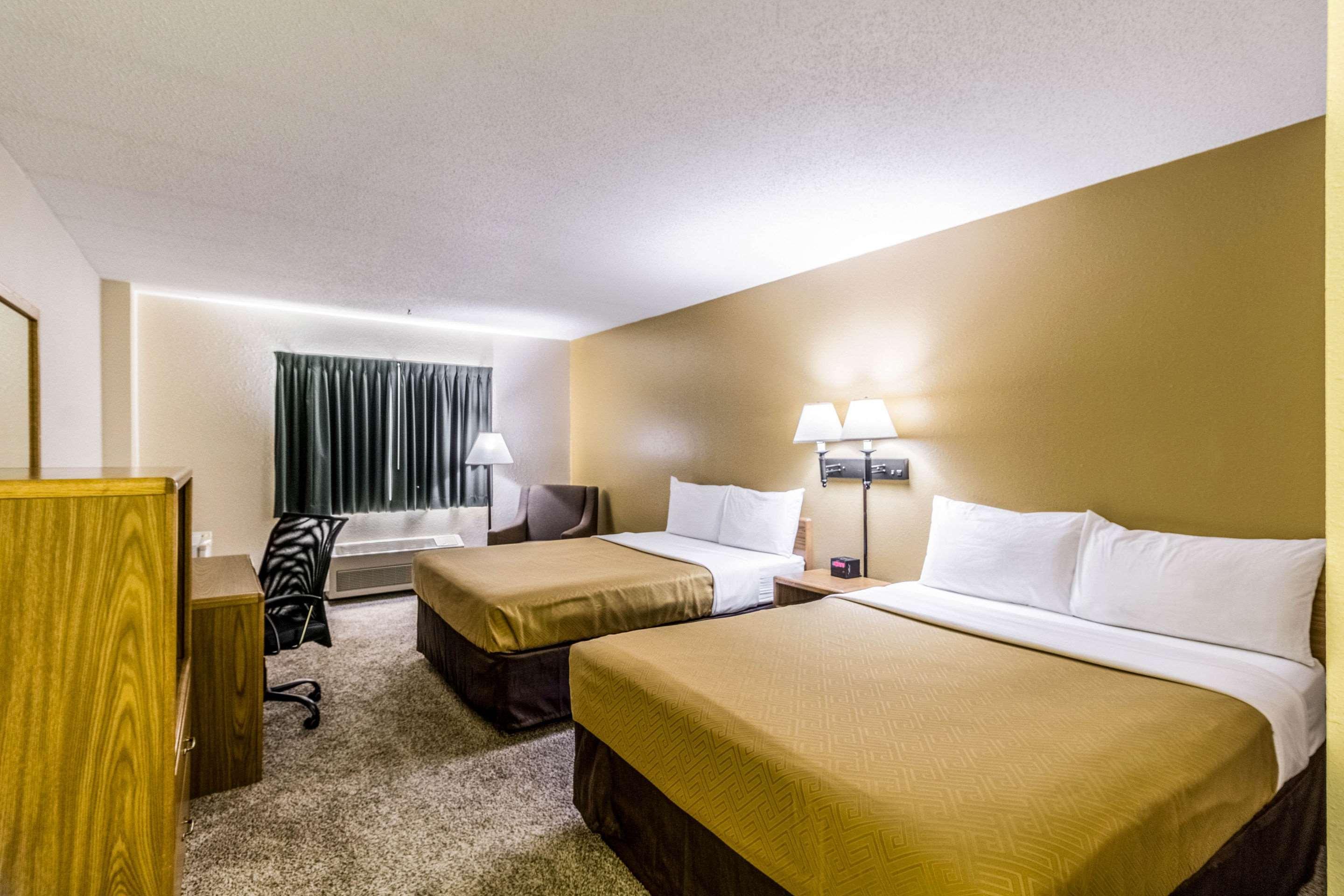 Econo Lodge - Valley City Ngoại thất bức ảnh