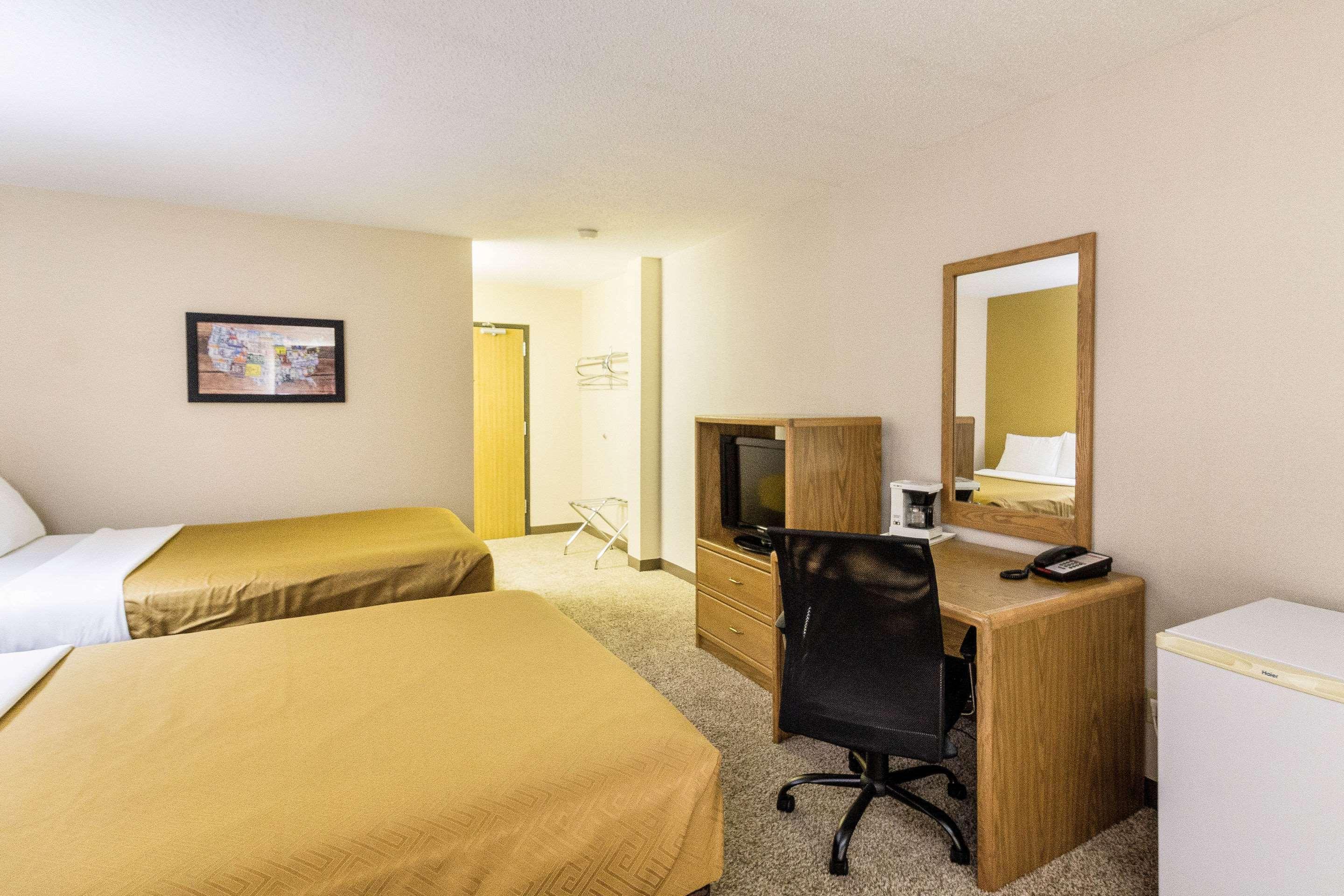 Econo Lodge - Valley City Ngoại thất bức ảnh