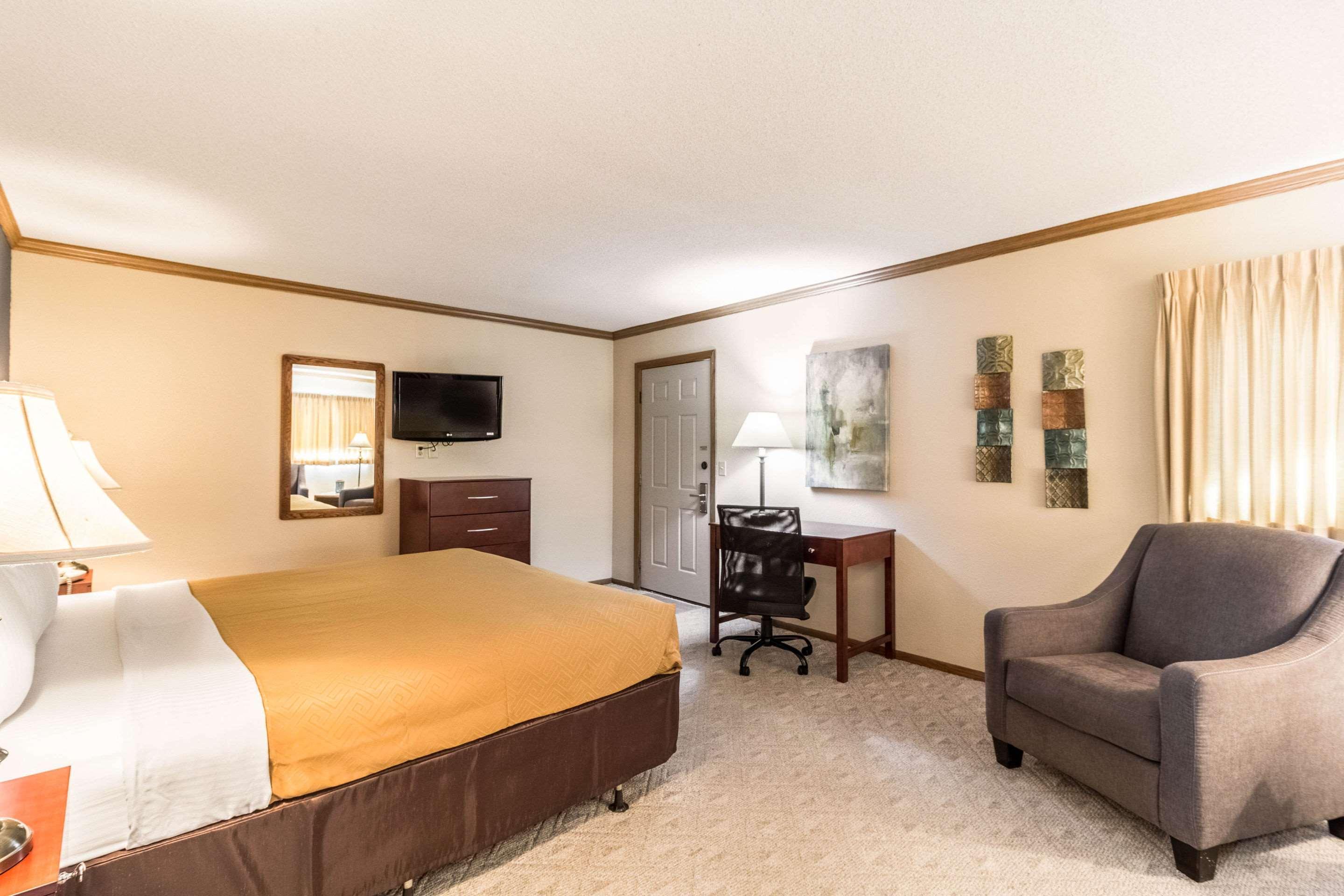 Econo Lodge - Valley City Ngoại thất bức ảnh