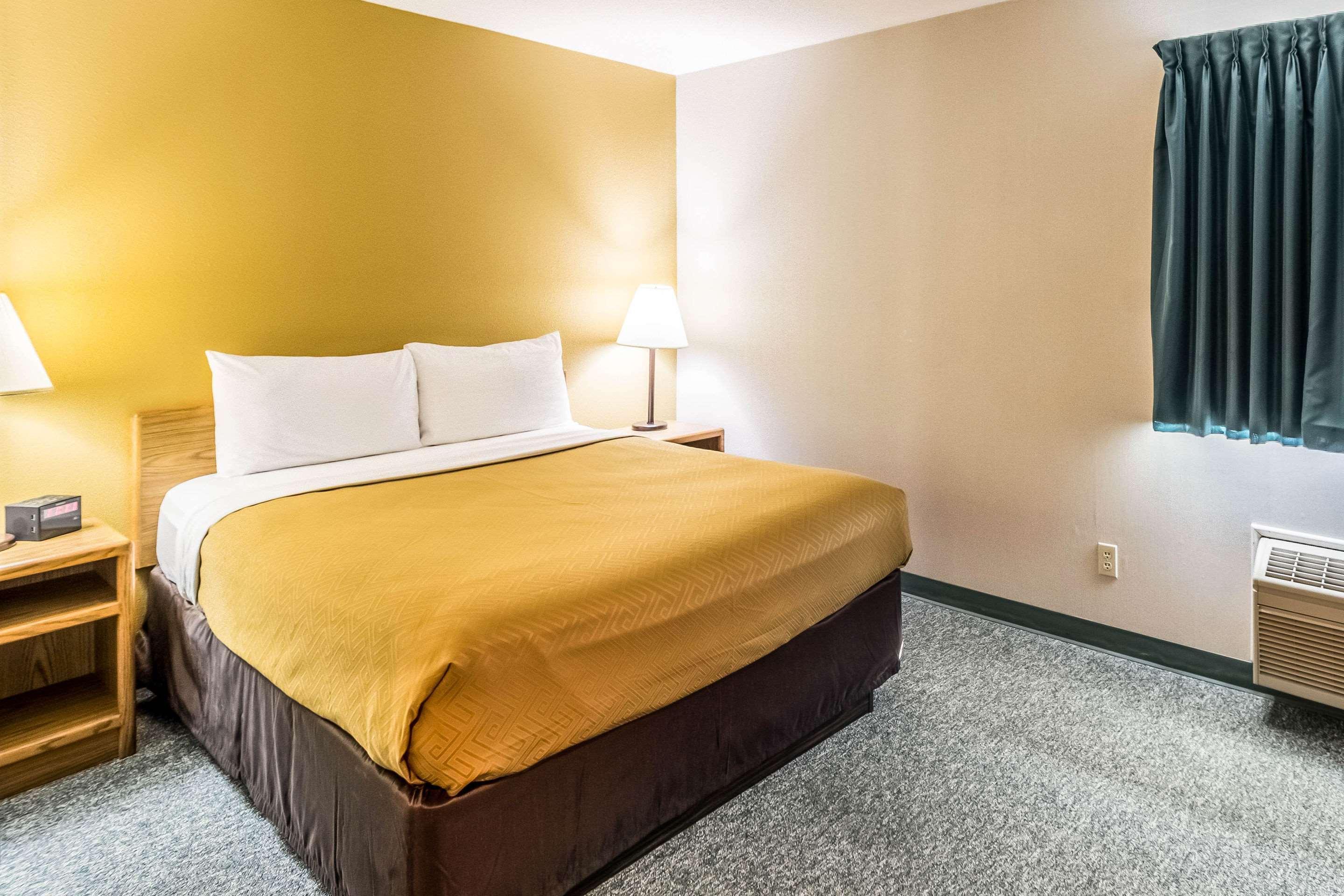 Econo Lodge - Valley City Ngoại thất bức ảnh