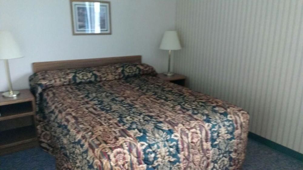 Econo Lodge - Valley City Ngoại thất bức ảnh